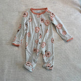 Newborn outfit